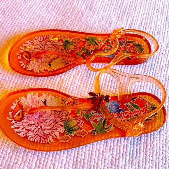 Salvatore Ferragamo Soft Jelly Coral Sandals - Picture 8 of 16